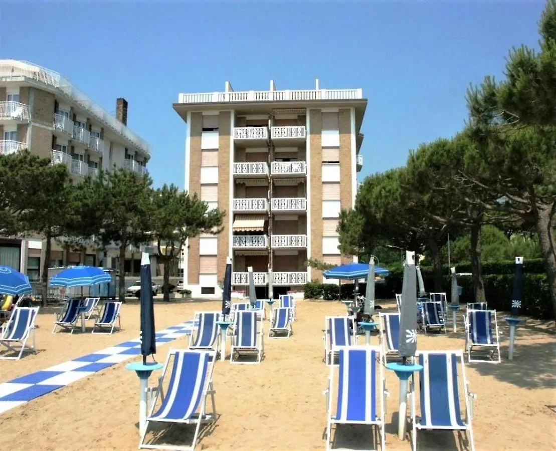 Fronte Mare Apartment Private Beach & Free Park Lido di Jesolo